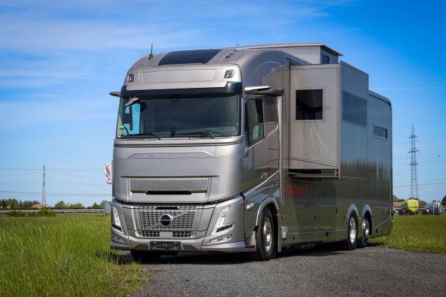 Zware paardenvrachtwagen (groot rijbewijs) Volvo Volvo FH500 Aero interhorse 2026 Nieuw