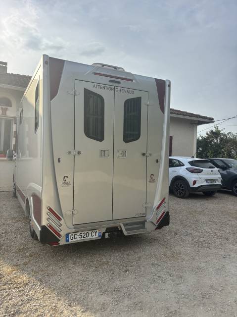 Kleine paardenvrachtwagen (B rijbewijs) Theault Renault nv Master Pl cab. Grd Confort L3H1 Energy  2021 Tweedehands