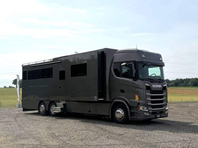 Zware paardenvrachtwagen (groot rijbewijs) Scania Paillard 2018 Tweedehands