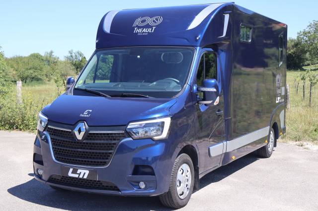 Kleine paardenvrachtwagen (B rijbewijs) Theault THEAULT MASTER 2024 Tweedehands