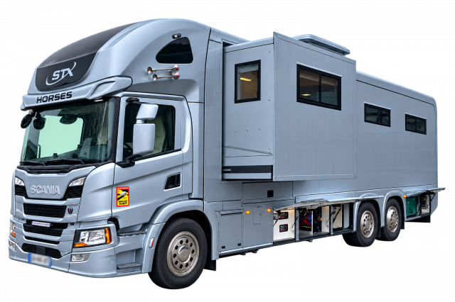 Zware paardenvrachtwagen (groot rijbewijs) STX scania p410 2021 Tweedehands