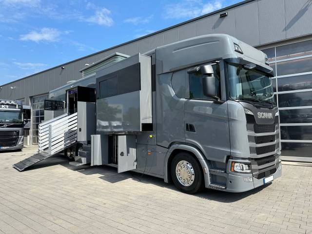 Zware paardenvrachtwagen (groot rijbewijs) HTI SCANIA S450 HTI PROFESSIONAL DOUBLE POP OUT & POP  2026 Nieuw