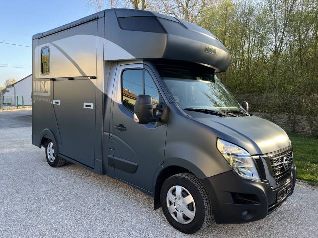 Kleine paardenvrachtwagen (B rijbewijs) Nissan NISSAN INTERSTAR DCI 165 MSG SUPERLIGHT PLUS 2026 Tweedehands