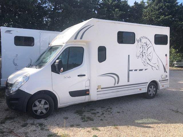 Kleine paardenvrachtwagen (B rijbewijs) Trans Box svelto 4 2019 Tweedehands