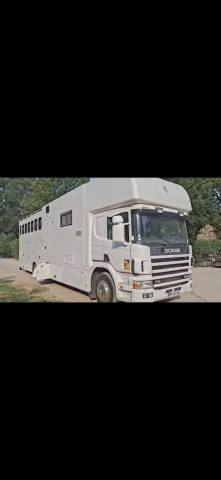 Zware paardenvrachtwagen (groot rijbewijs) Scania  2005 Tweedehands