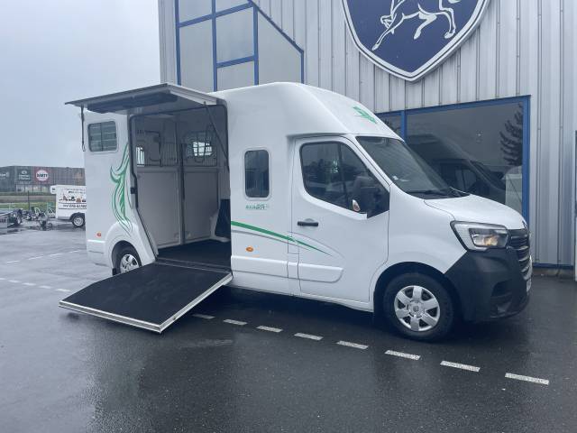 Kleine paardenvrachtwagen (B rijbewijs) Barbot master 2020 Tweedehands