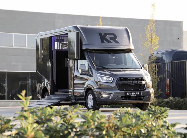 Kleine paardenvrachtwagen (B rijbewijs) Krismar HARAS 2026 Nieuw