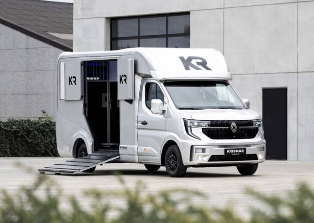 Kleine paardenvrachtwagen (B rijbewijs) Krismar HARAS LONG 2026 Nieuw
