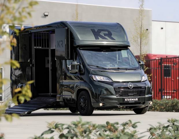 Kleine paardenvrachtwagen (B rijbewijs) Krismar HARAS  2026 Nieuw