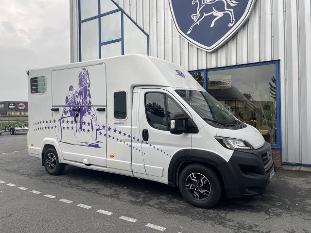 Kleine paardenvrachtwagen (B rijbewijs) Barbot Ducato 2024 Tweedehands