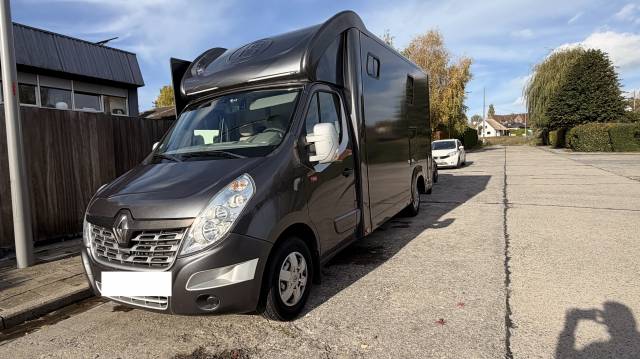 Kleine paardenvrachtwagen (B rijbewijs) Bloomfields Bloomfields Eventer Compact 3.5T 2018 Tweedehands