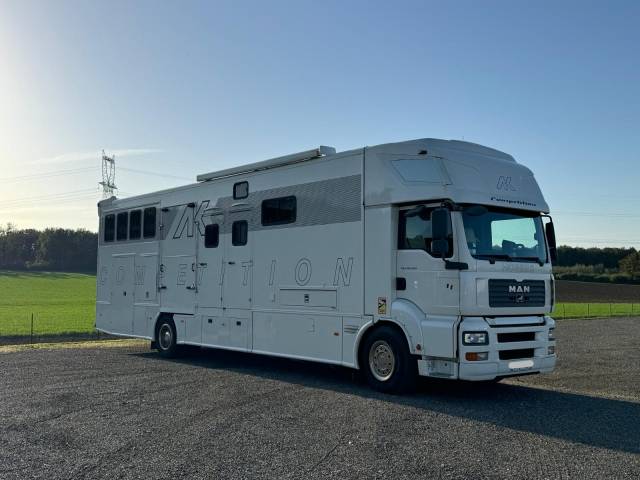 Zware paardenvrachtwagen (groot rijbewijs) Man AK 2007 Tweedehands