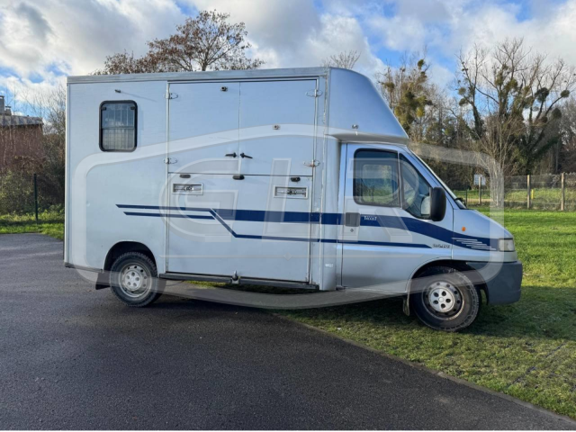 Kleine paardenvrachtwagen (B rijbewijs) Theault Citroën Jumper 2000 Tweedehands