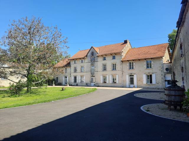 Mooi hippisch vastgoed Koop Charente-Maritime