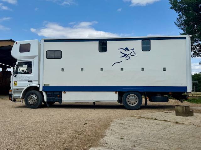 Zware paardenvrachtwagen (groot rijbewijs) Scania  1991 Tweedehands