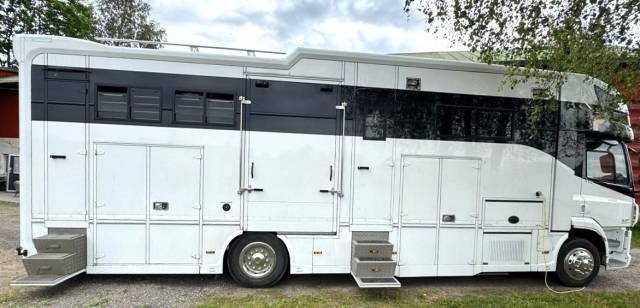 Zware paardenvrachtwagen (groot rijbewijs) Daf DAF 0 Tweedehands