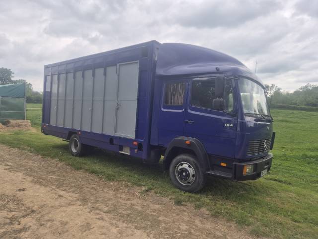 Zware paardenvrachtwagen (groot rijbewijs) Mercedes 914 1992 Tweedehands