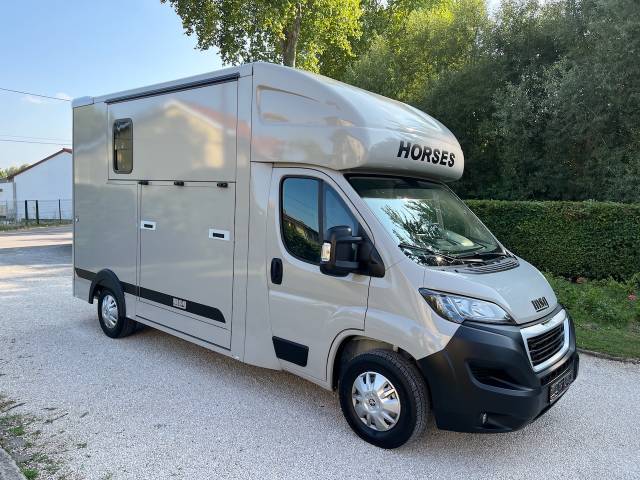 Kleine paardenvrachtwagen (B rijbewijs) Autre marque PEUGEOT 0 Nieuw