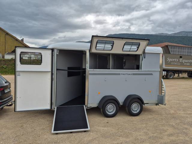 Paardentrailers Fautras Oblic X3 3 Paarden 2025 Nieuw