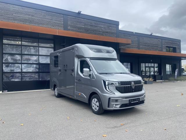 Kleine paardenvrachtwagen (B rijbewijs) STX  2025 Nieuw
