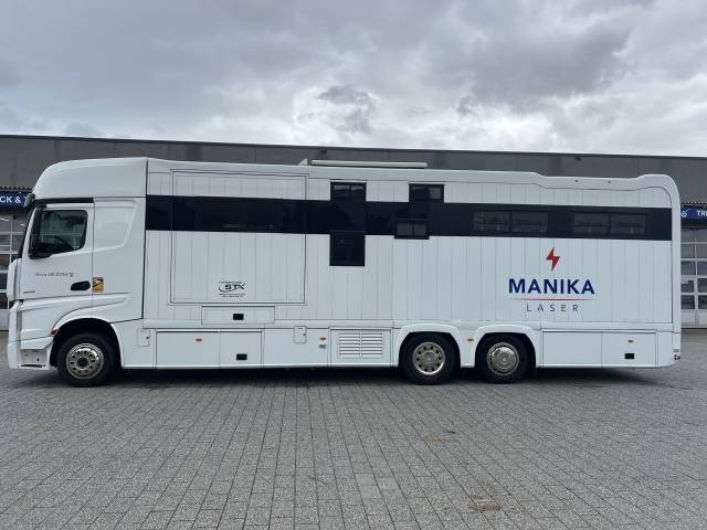 Zware paardenvrachtwagen (groot rijbewijs) STX  2014 Tweedehands