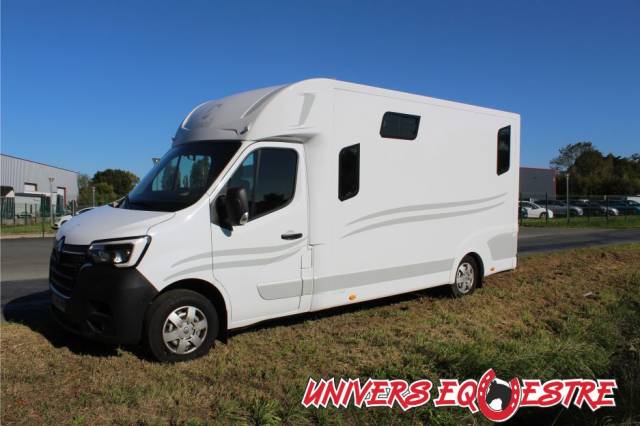 Kleine paardenvrachtwagen (B rijbewijs) Renault  2023 Tweedehands