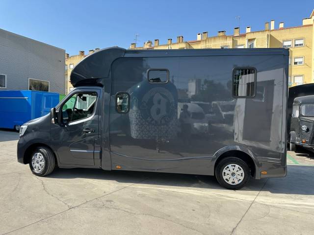 Kleine paardenvrachtwagen (B rijbewijs) Renault Renault master 2024 Nieuw