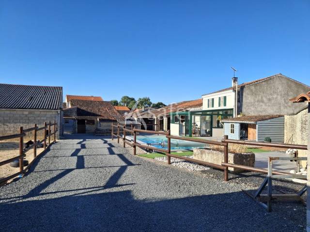 Landbouw bedrijf Koop Charente-Maritime