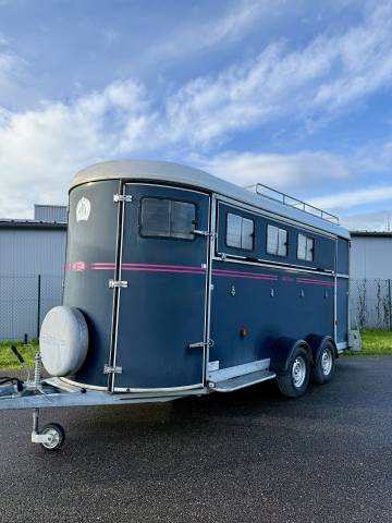 Paardentrailers Fautras OBLIC +4 4 Paarden 2019 Tweedehands