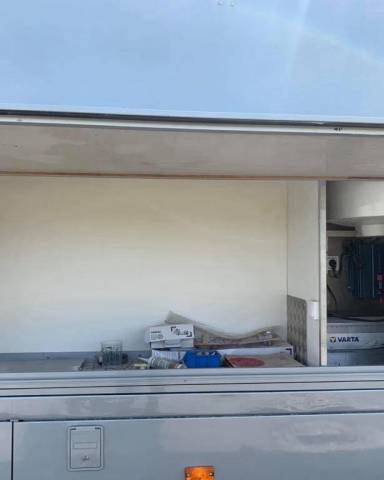 Zware paardenvrachtwagen (groot rijbewijs) Renault MEDIUM 2006 Tweedehands