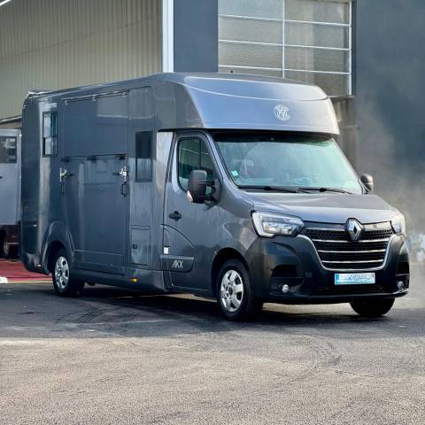 Kleine paardenvrachtwagen (B rijbewijs) AKX 5stalles 2023 Tweedehands