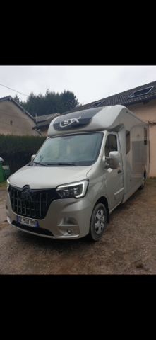 Kleine paardenvrachtwagen (B rijbewijs) STX Master 2022 2022 Tweedehands