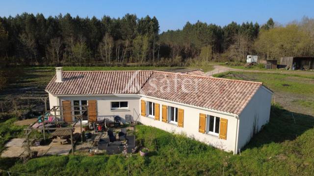 Ander plattelands vastgoed Koop Gironde