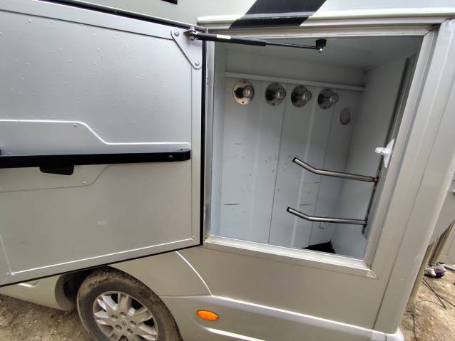 Kleine paardenvrachtwagen (B rijbewijs) MTM  2012 Tweedehands