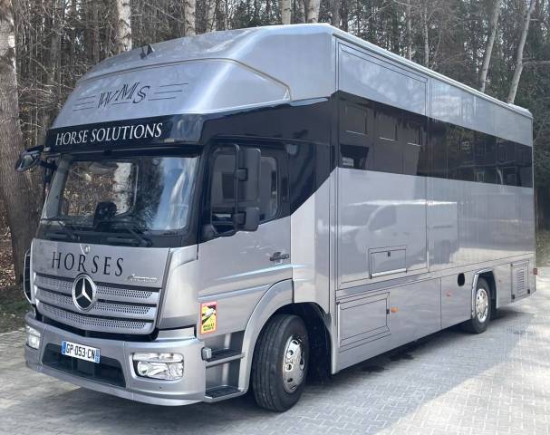 Zware paardenvrachtwagen (groot rijbewijs) Mercedes MERCEDES-BENZ 0 Tweedehands