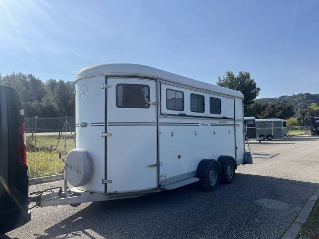 Paardentrailers Fautras  4 Paarden 2020 Tweedehands