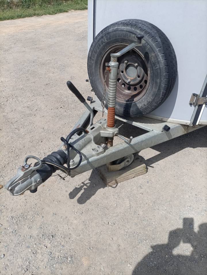 Paardentrailers Fautras Oblic +3 3 Paarden 2010 Tweedehands