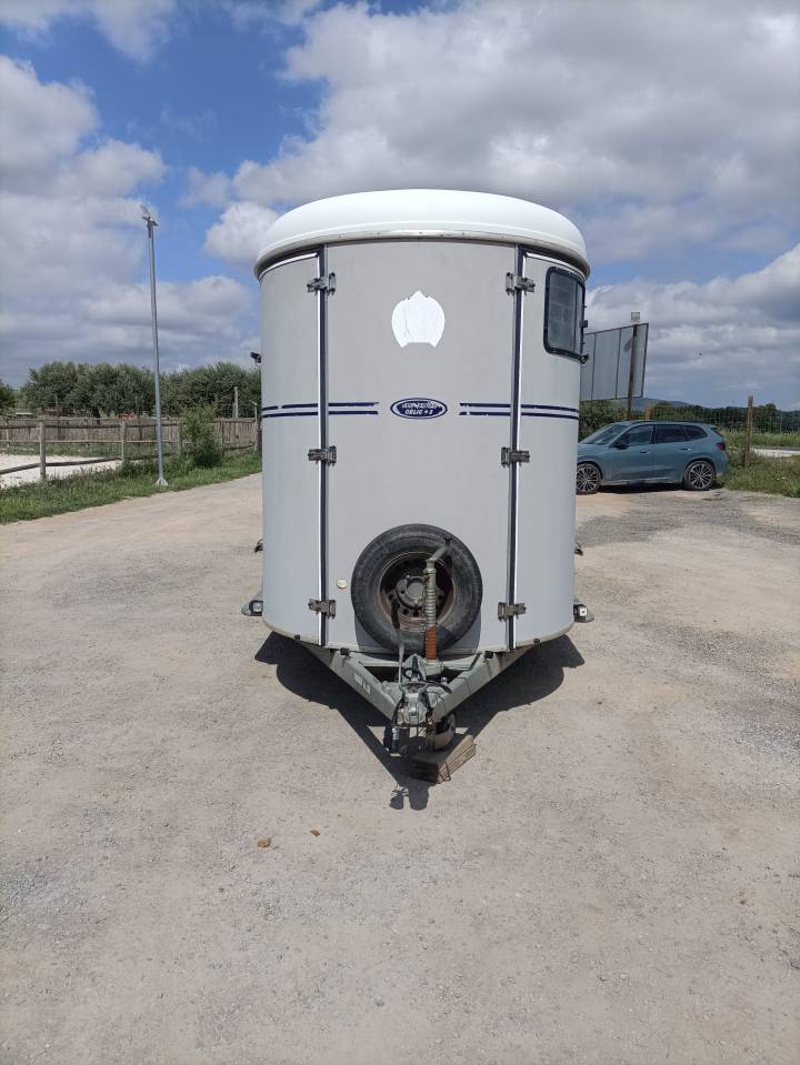 Paardentrailers Fautras Oblic +3 3 Paarden 2010 Tweedehands