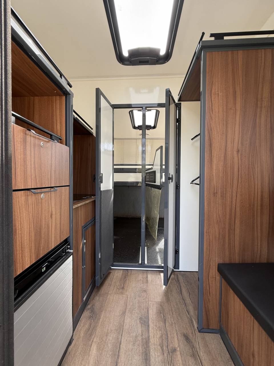 Paardenwagen Renault Master (B-rijbewijs)