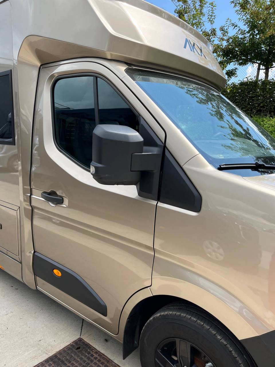 Kleine paardenvrachtwagen (B rijbewijs) AKX Master 2026 2026 Nieuw