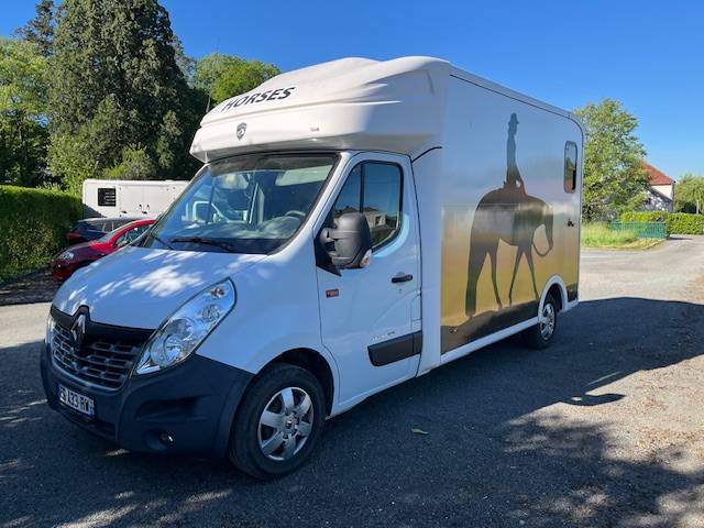 Kleine paardenvrachtwagen (B rijbewijs) Paragan Master 2016 2016 Tweedehands