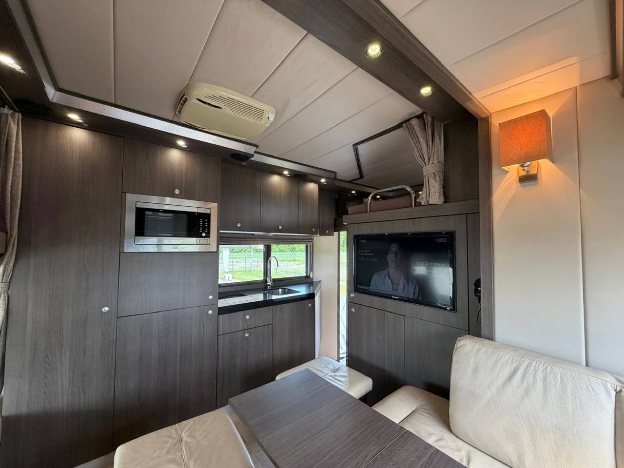 Zware paardenvrachtwagen (groot rijbewijs) STX VOLVO 2011 Tweedehands