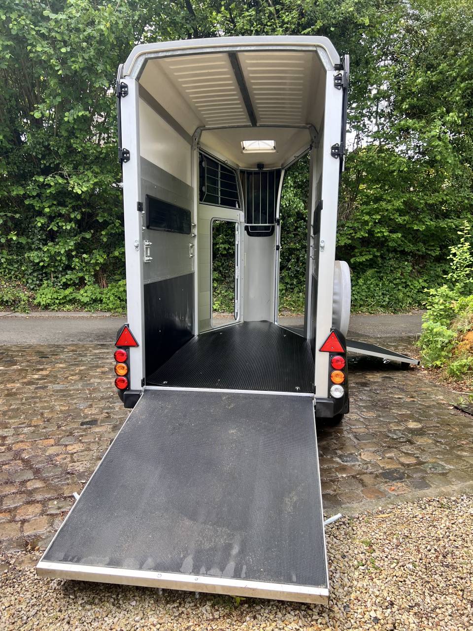 Paardentrailers Ifor Williams Hbx403 1,5 Paard 2022 Tweedehands