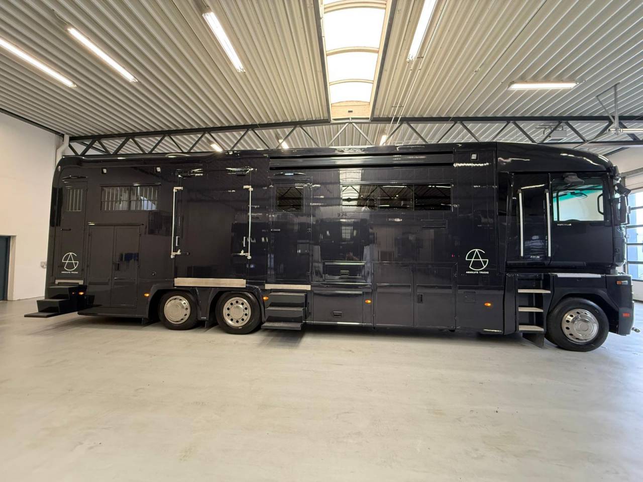 Zware paardenvrachtwagen (groot rijbewijs) Renault STX/magnum 2011 Tweedehands