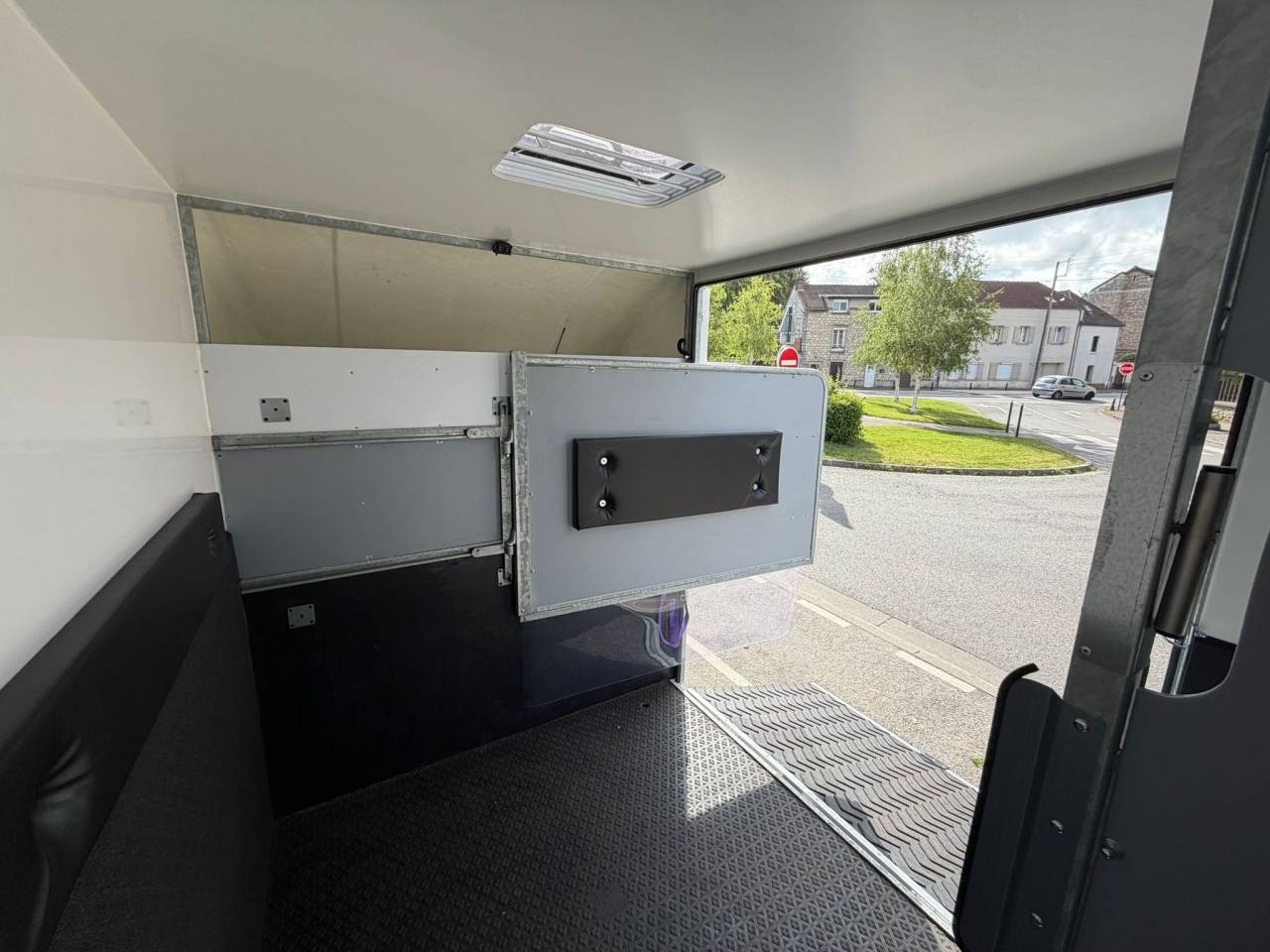Kleine paardenvrachtwagen (B rijbewijs) AP Petit  2021 Tweedehands