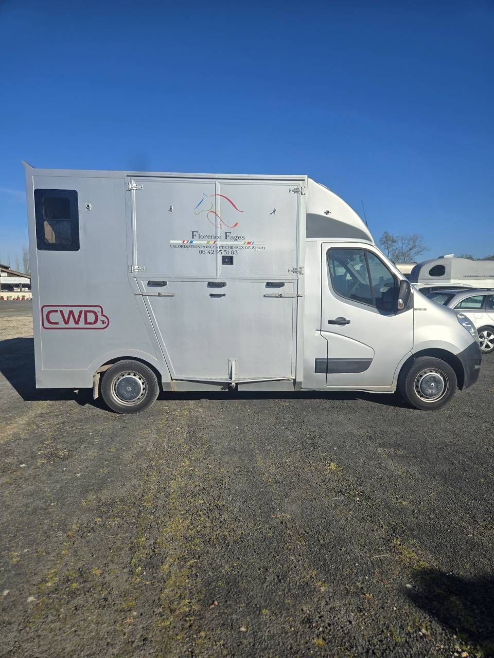 Kleine paardenvrachtwagen (B rijbewijs) Renault Master 2014 Tweedehands