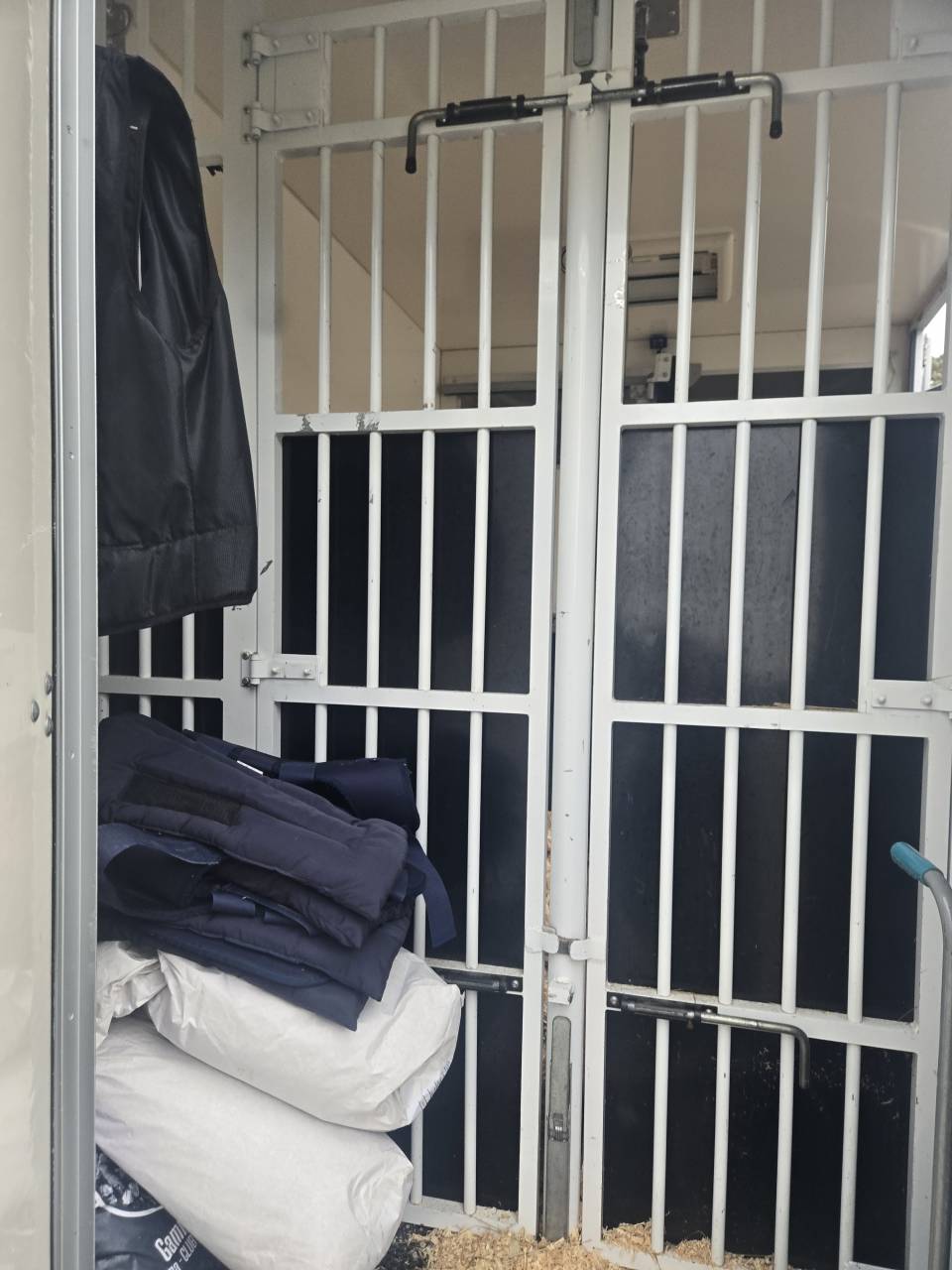 Kleine paardenvrachtwagen (B rijbewijs) Renault Master 2014 Tweedehands