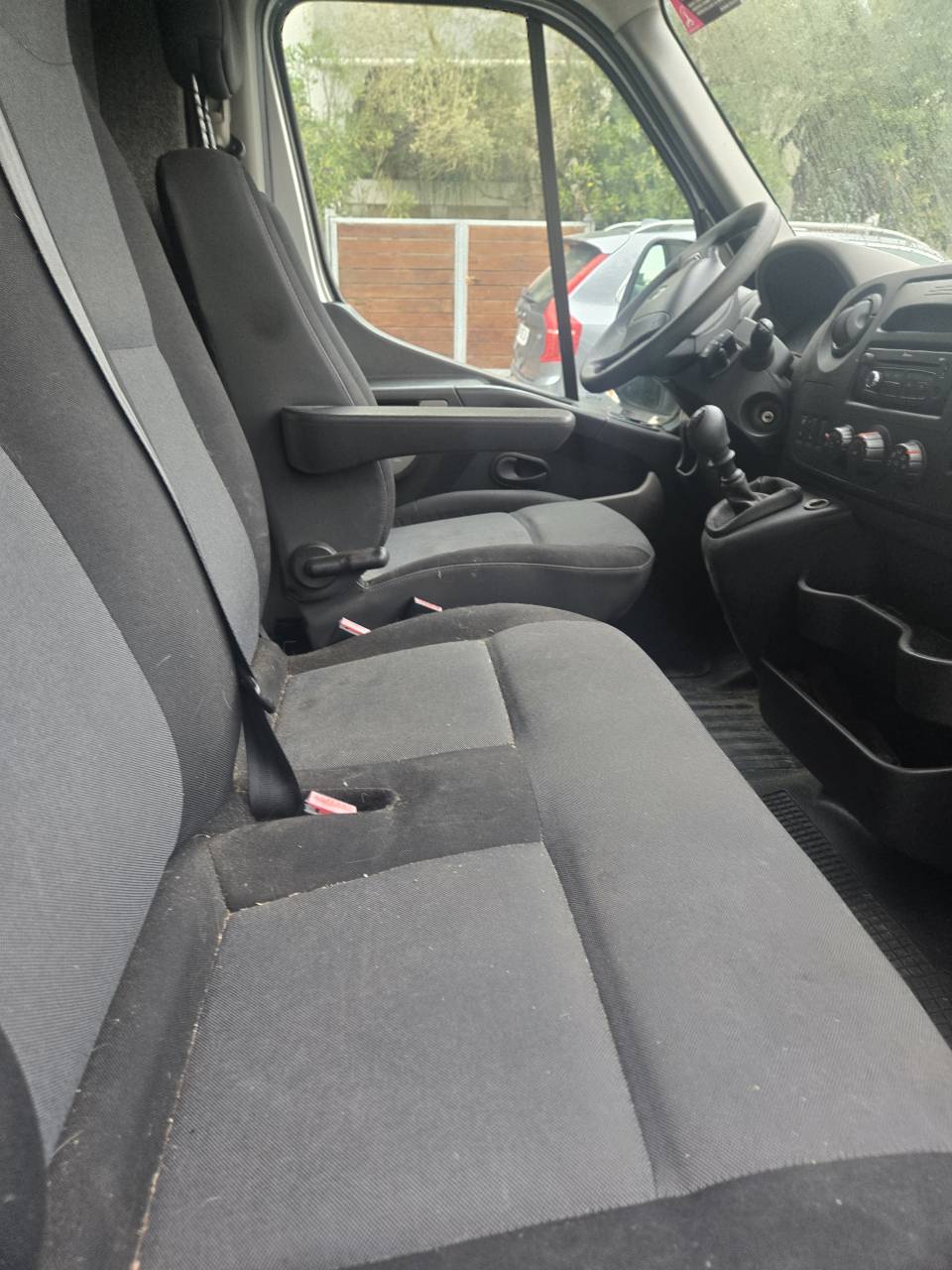 Kleine paardenvrachtwagen (B rijbewijs) Renault Master 2014 Tweedehands