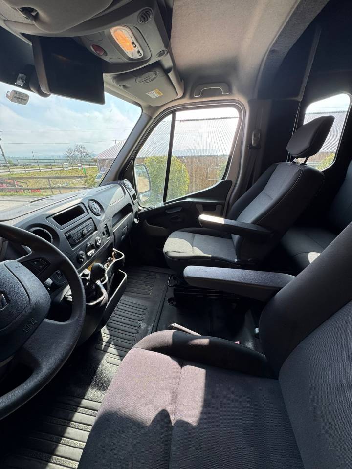 Kleine paardenvrachtwagen (B rijbewijs) Renault Master  2017 Tweedehands