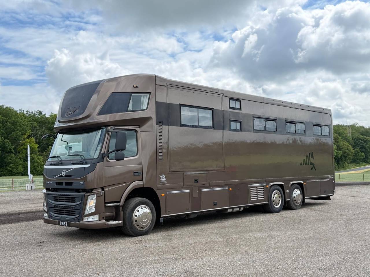 Zware paardenvrachtwagen (groot rijbewijs) EQUIX VOLVO 2016 Tweedehands